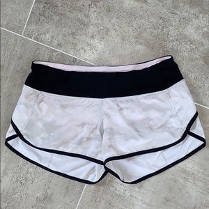 Lululemon Speed Up Short 2.5”